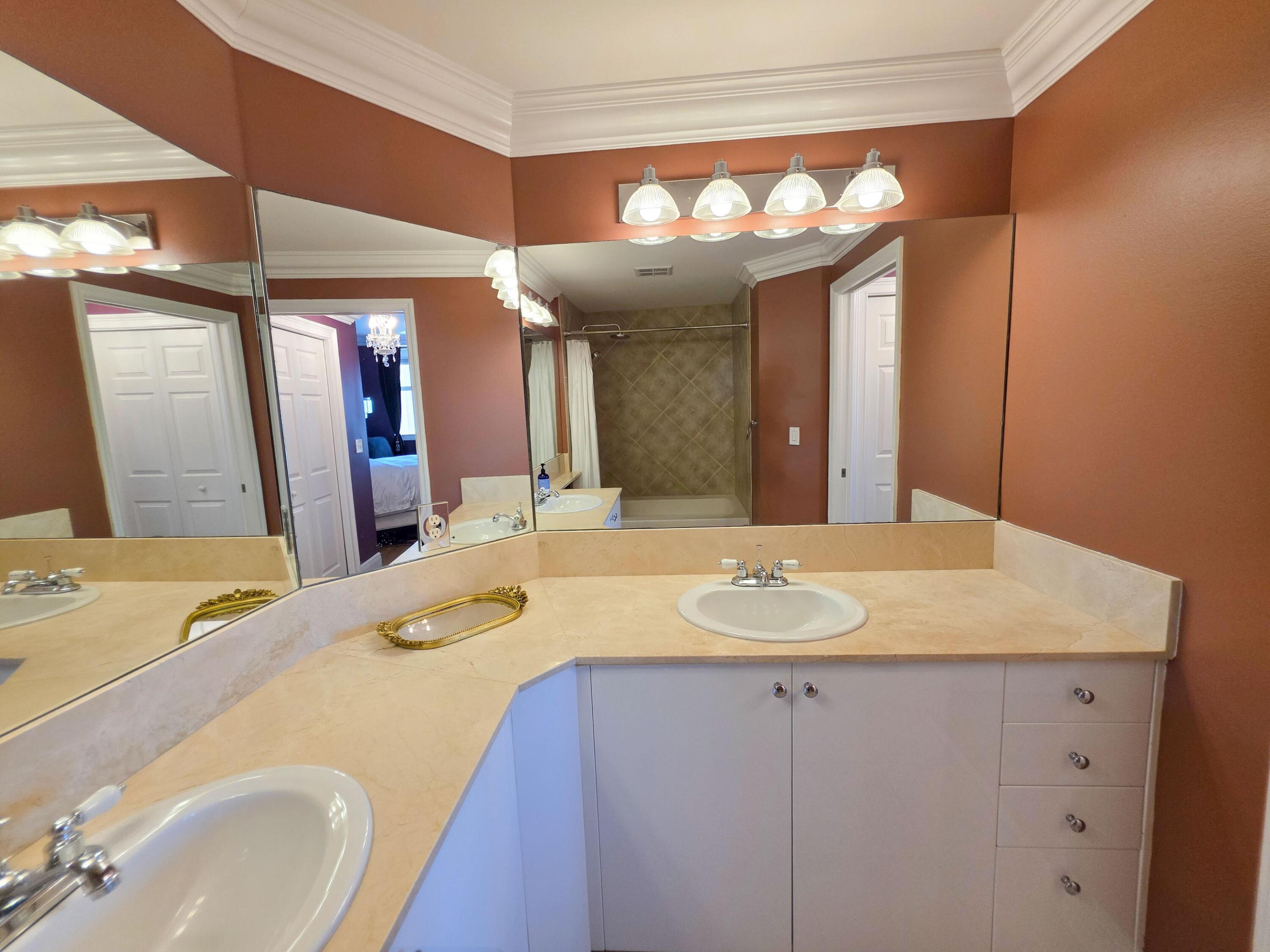 MOORINGS AT LANTANA CONDO 3 - Residential Lease