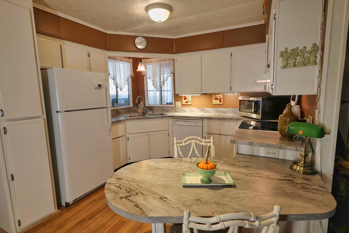 51010 Galina Bay, Boynton Beach, FL, 33436/$220,000 3 51010 Galina Bay