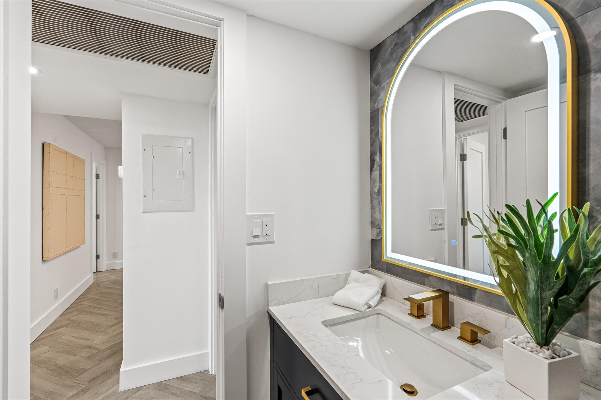 OCEANAGE CONDO - Residential