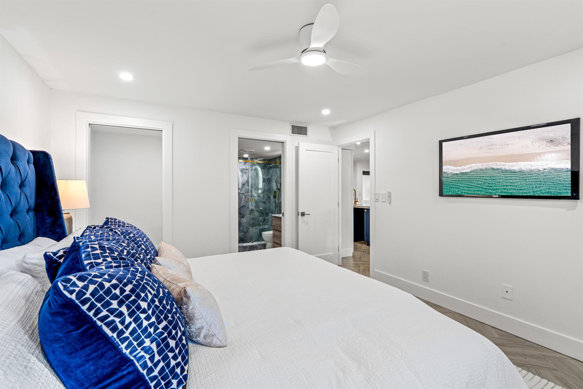 OCEANAGE CONDO - Residential