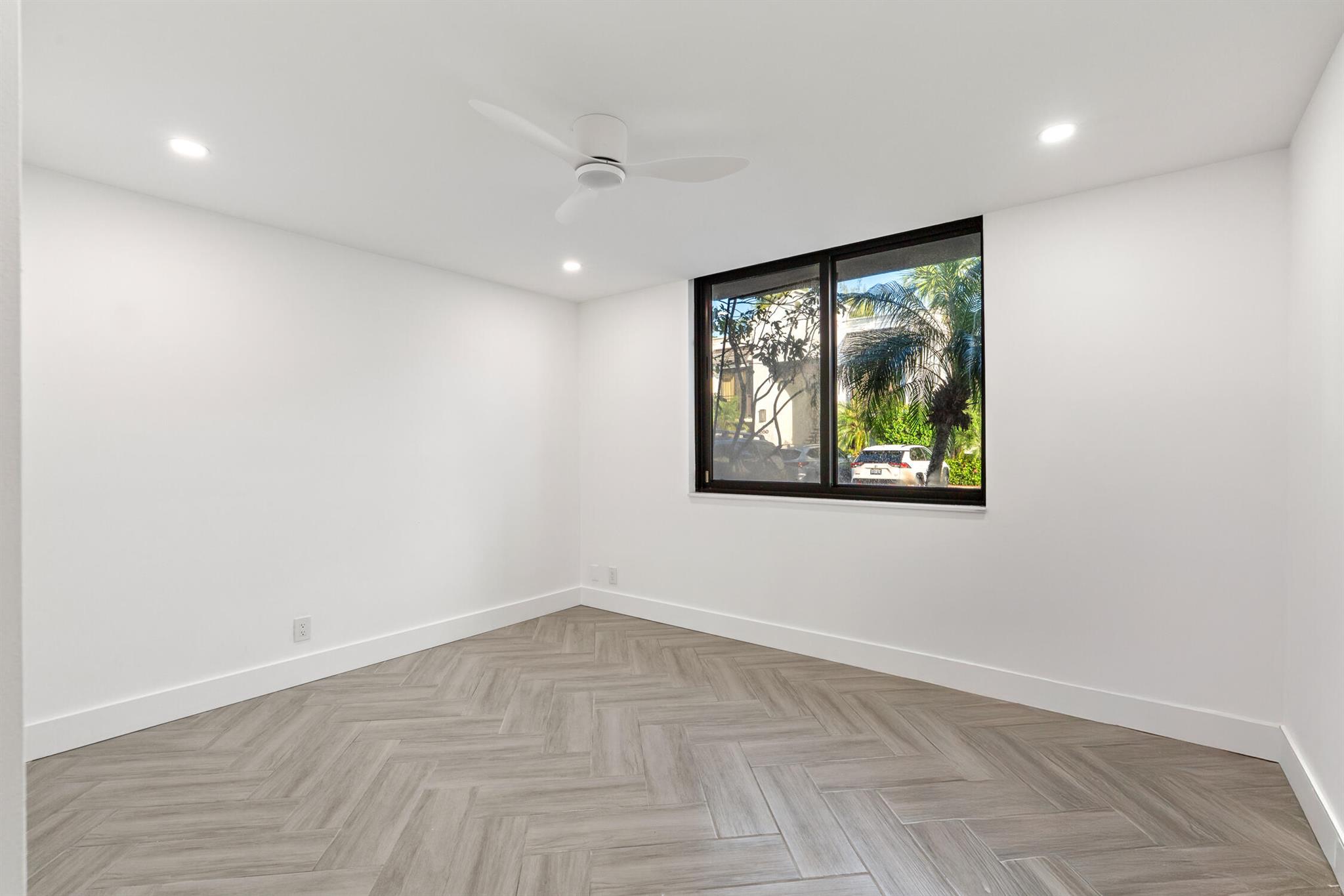 OCEANAGE CONDO - Residential