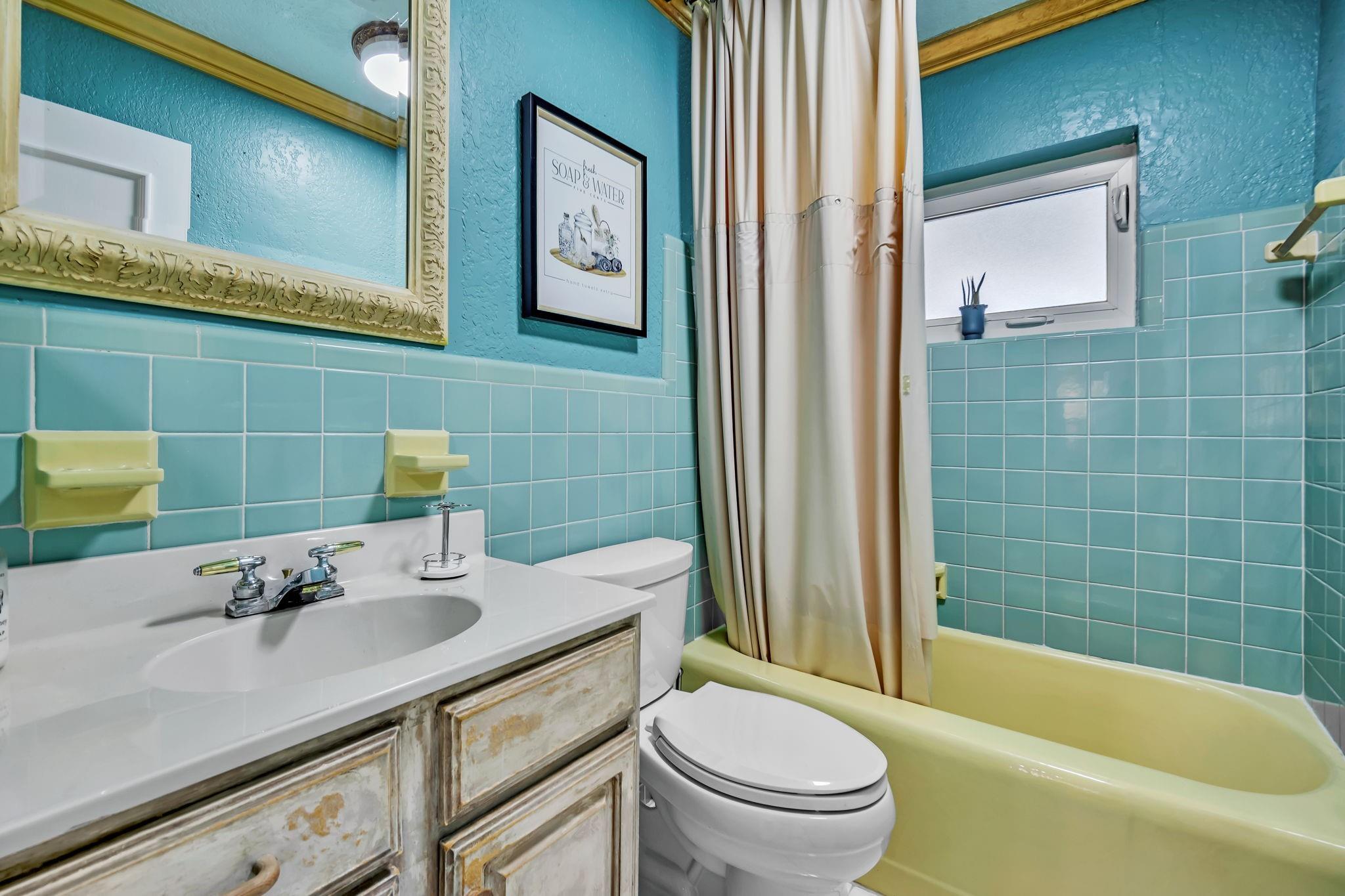 Pompano Isles 27-15 B - Residential Lease