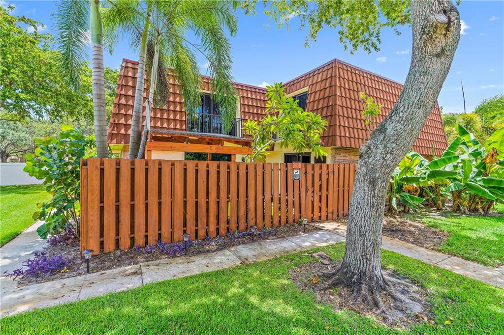 Spanish Wells - Residential