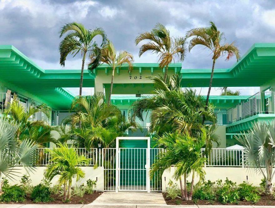 Great first floor one bedroom with updated kitchen with washing machine (no dryer) and updated bathroom. One assigned parking spot. This is a 55+ building. Tenant occupied till 12/12/2023. Convenient to downtown. conveniently located near Downtown Lake Worth, shopping, dining and entertainment and Lake Worth Municipal Golf course.