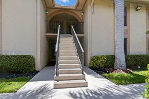 9521 Boca Cove Circle 508, Boca Raton, FL, 33428/$285,000 2 9521 Boca Cove Circle 508