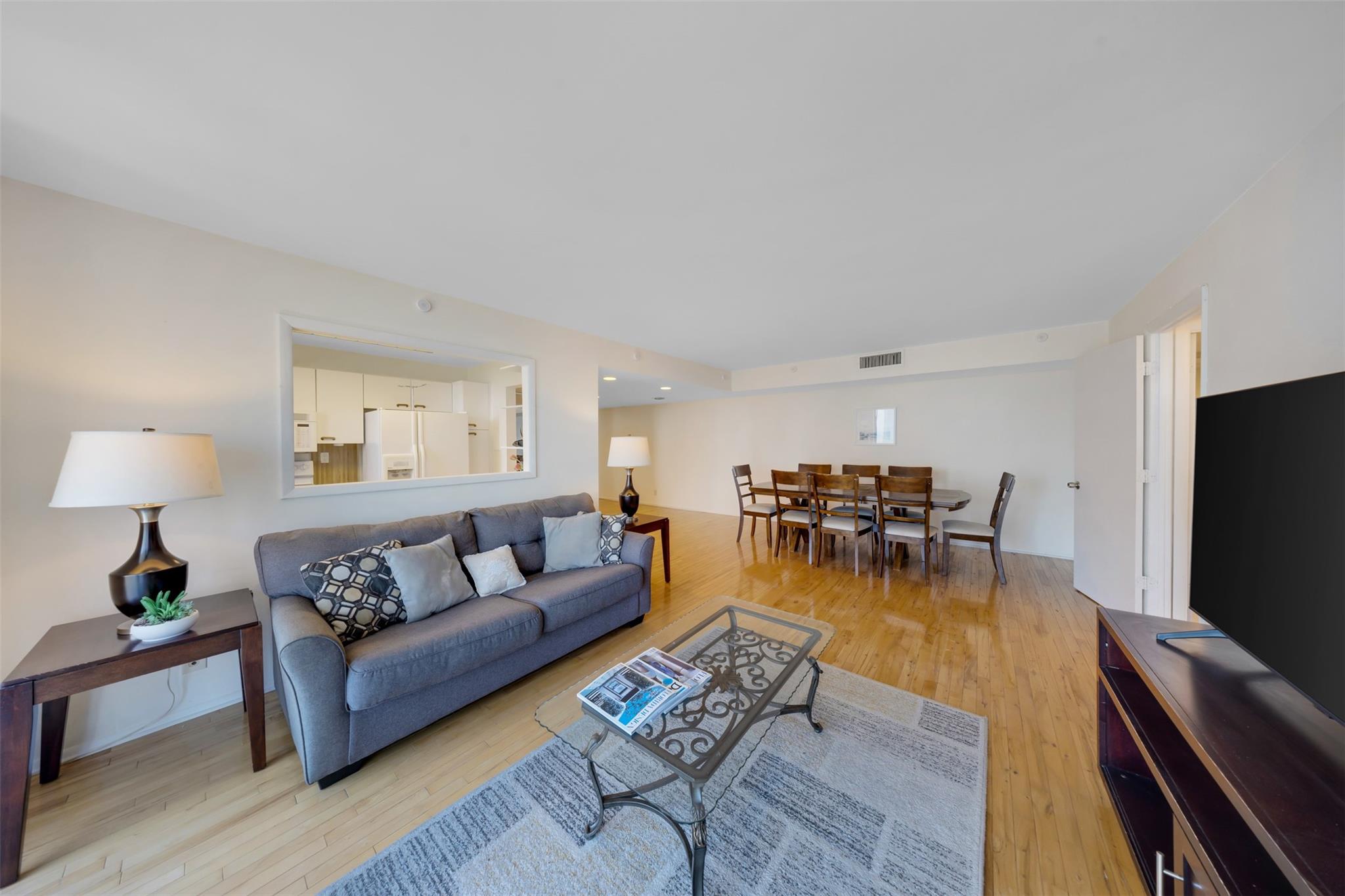 TOWER AT BISCAYNE COVE - Residential