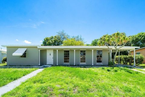 A home in Port St Lucie