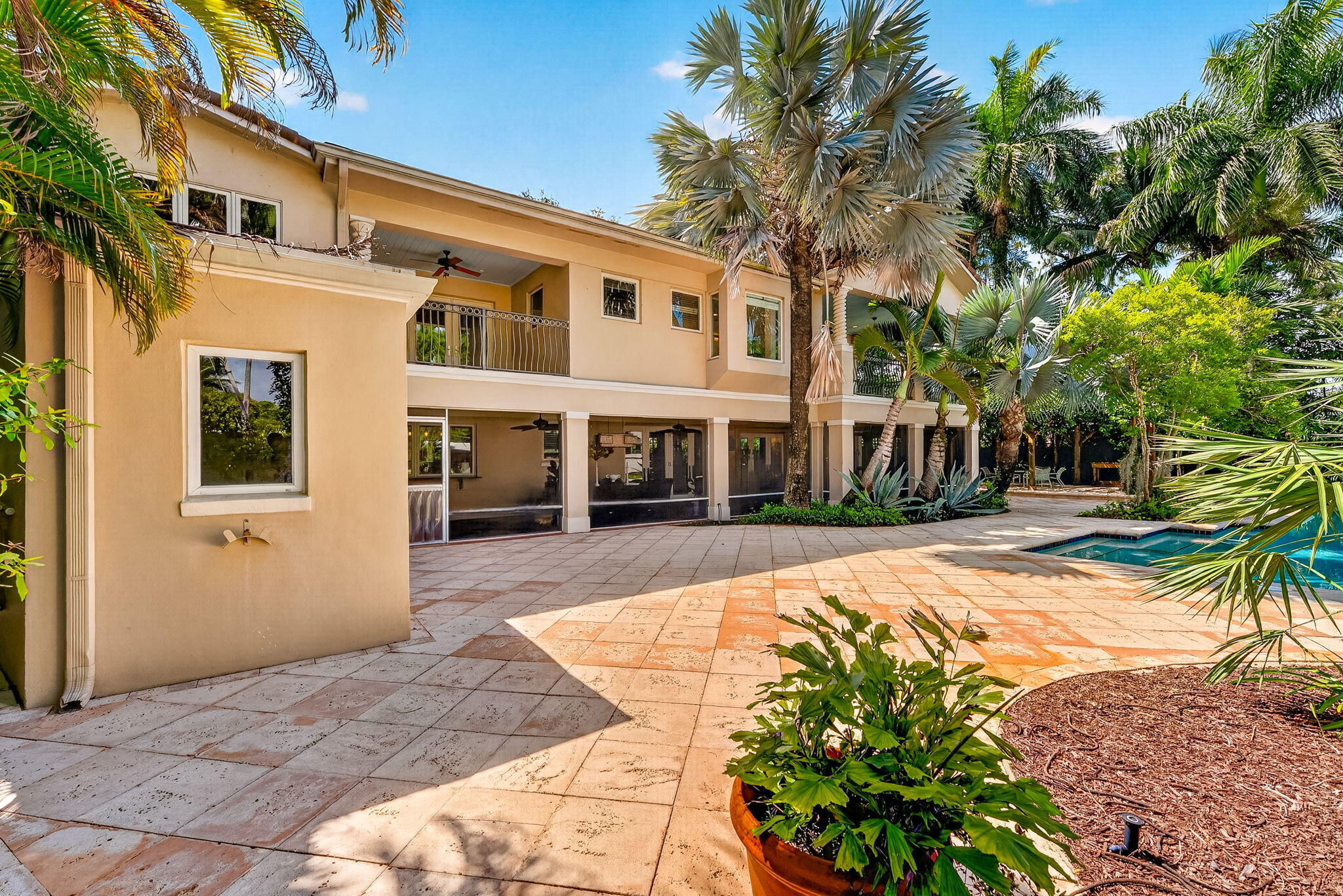 ALMEDA - Residential