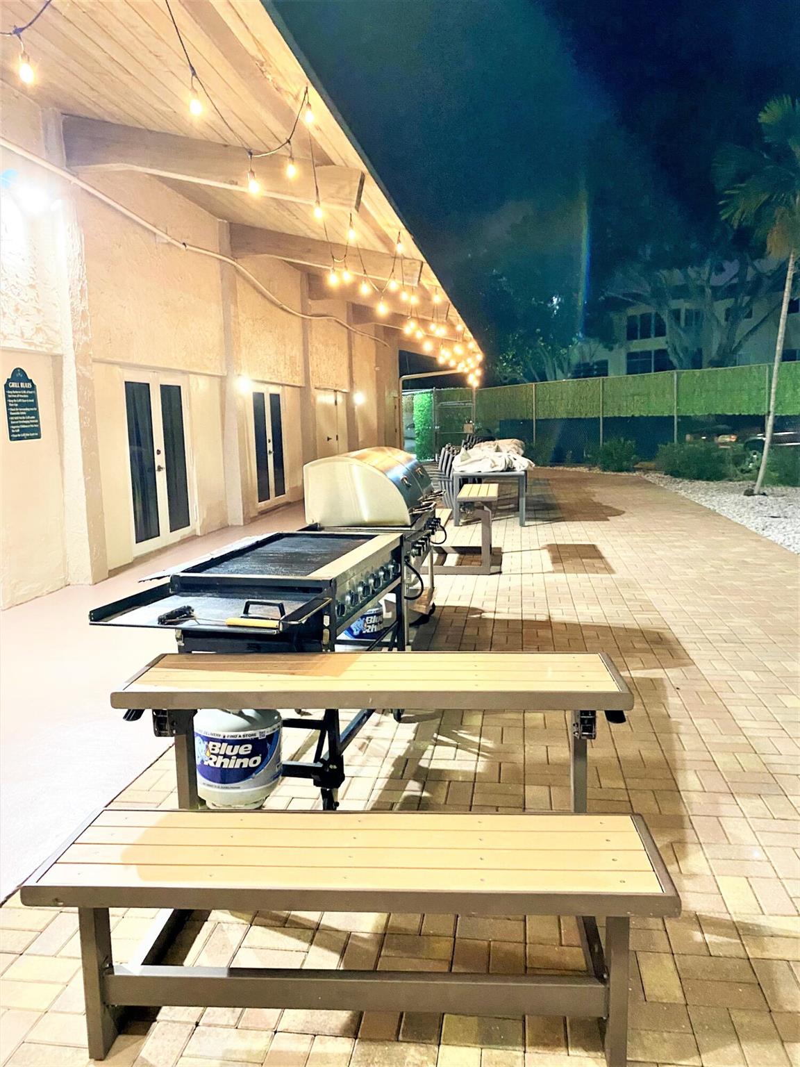 LAKESIDE VILLAGE CONDO 10 - Residential