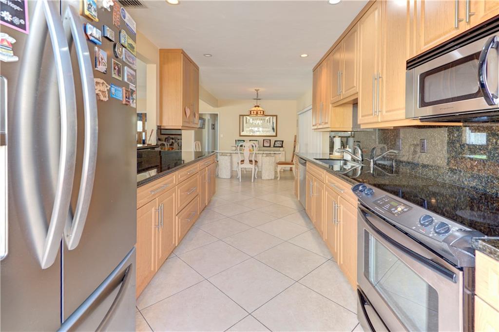 Lighthouse Point Estates - Residential