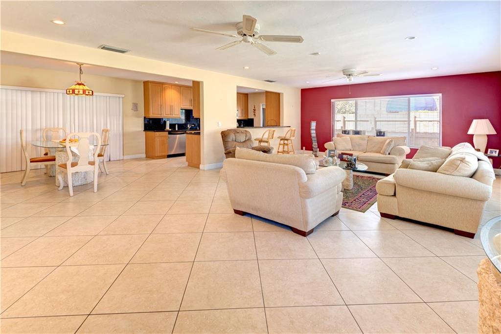 Lighthouse Point Estates - Residential