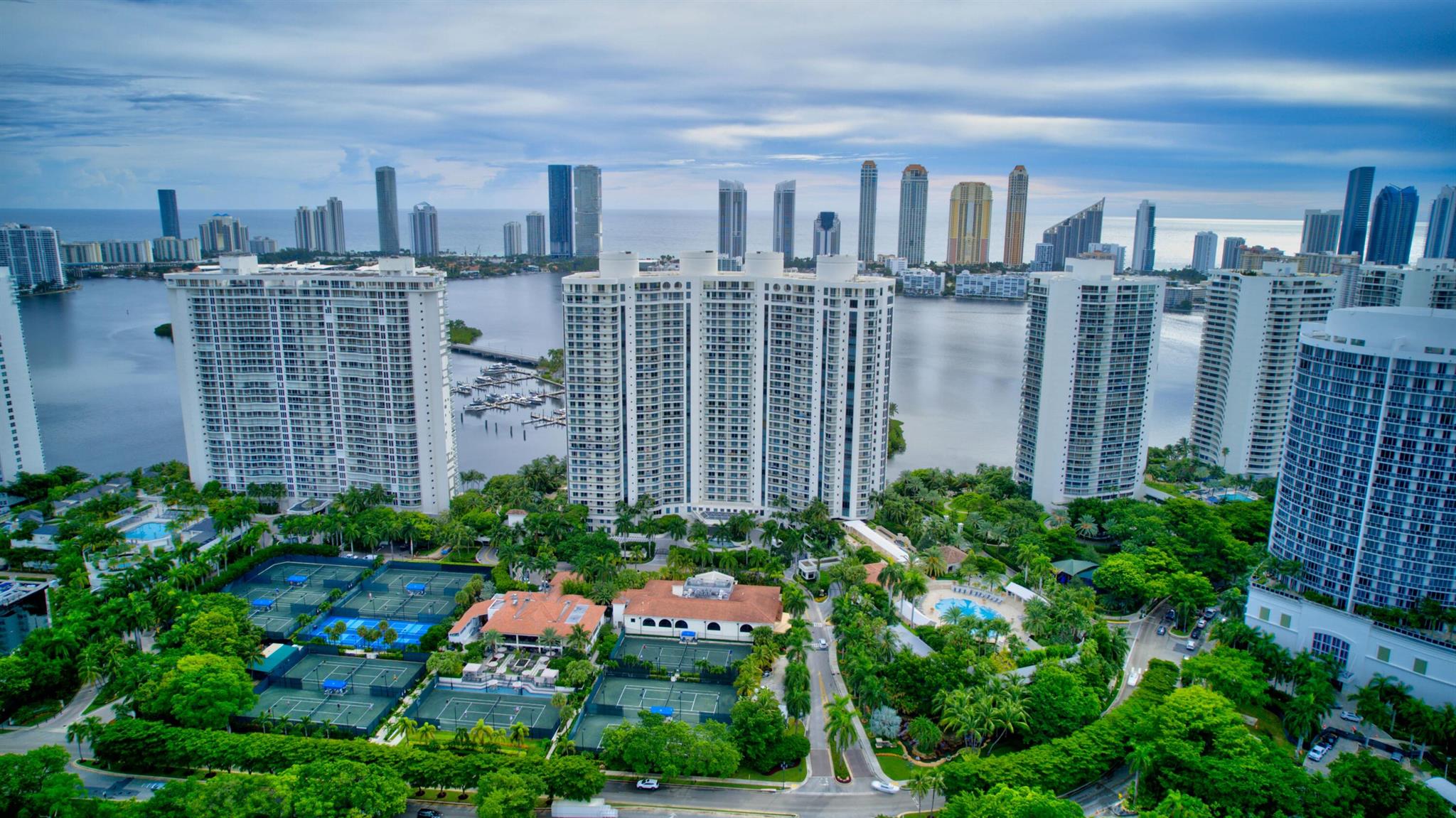 BELLAMARE AT WILLIAMS ISL - Residential