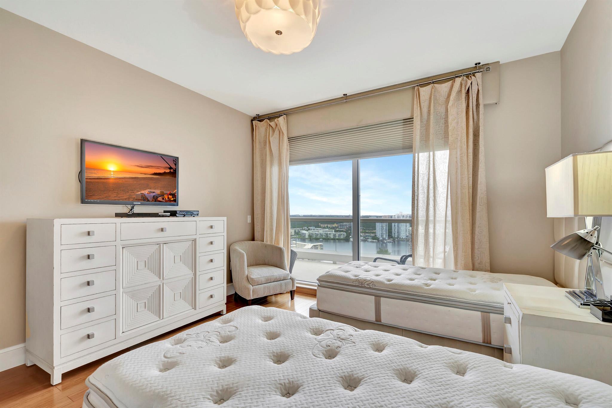 BELLAMARE AT WILLIAMS ISL - Residential