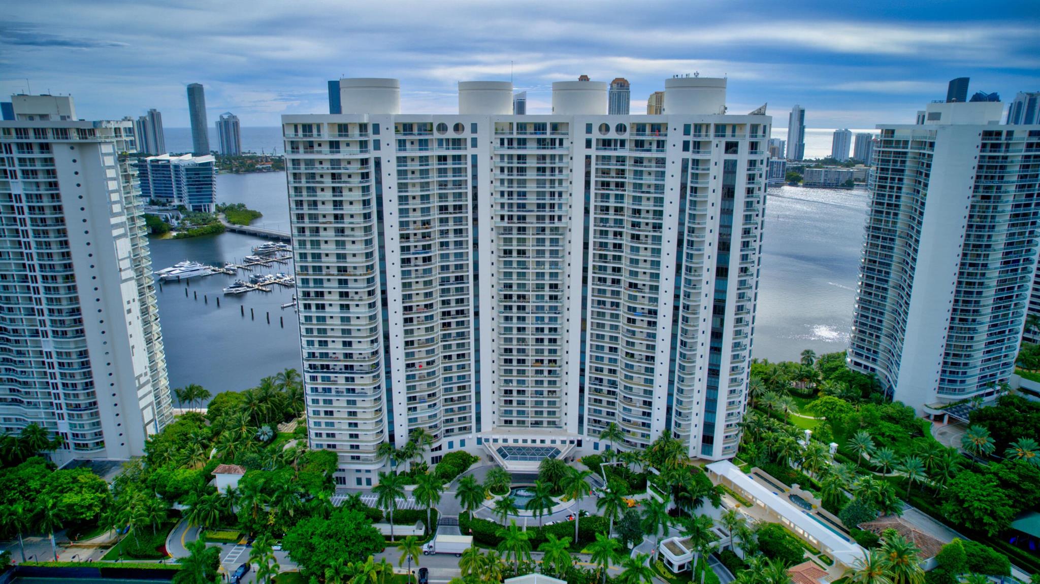 BELLAMARE AT WILLIAMS ISL - Residential