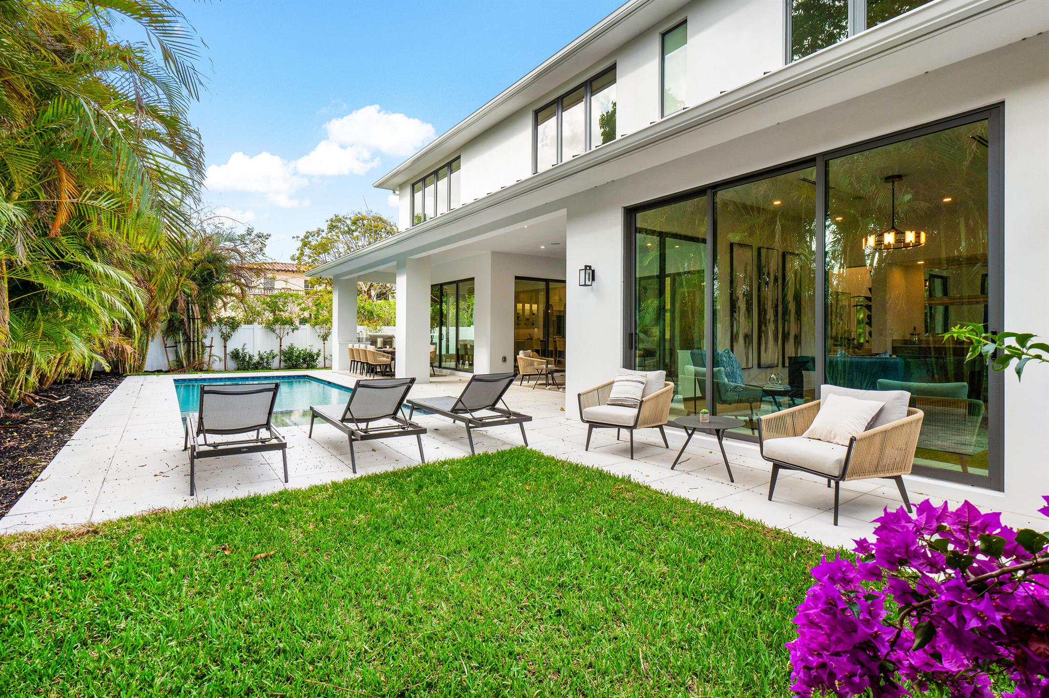 AVIS ACRES - Residential