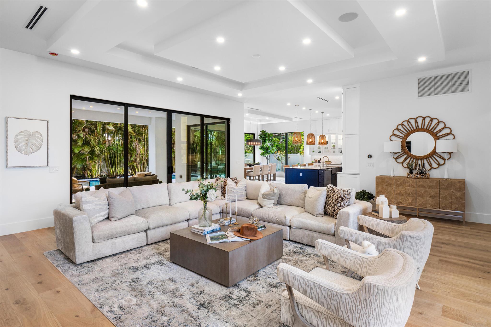 AVIS ACRES - Residential