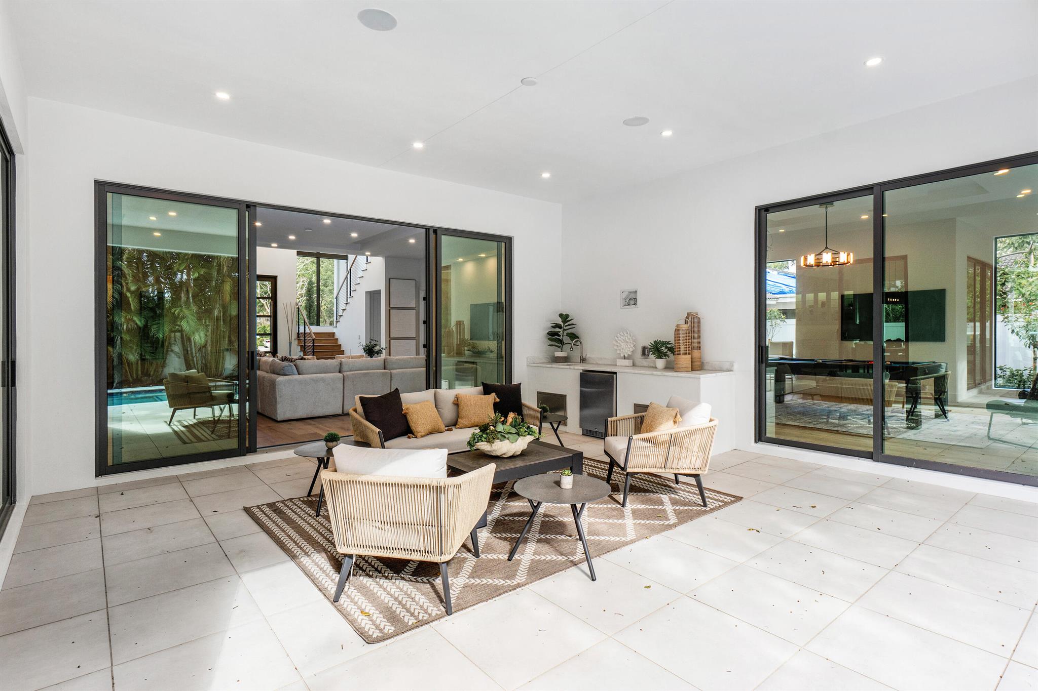 AVIS ACRES - Residential