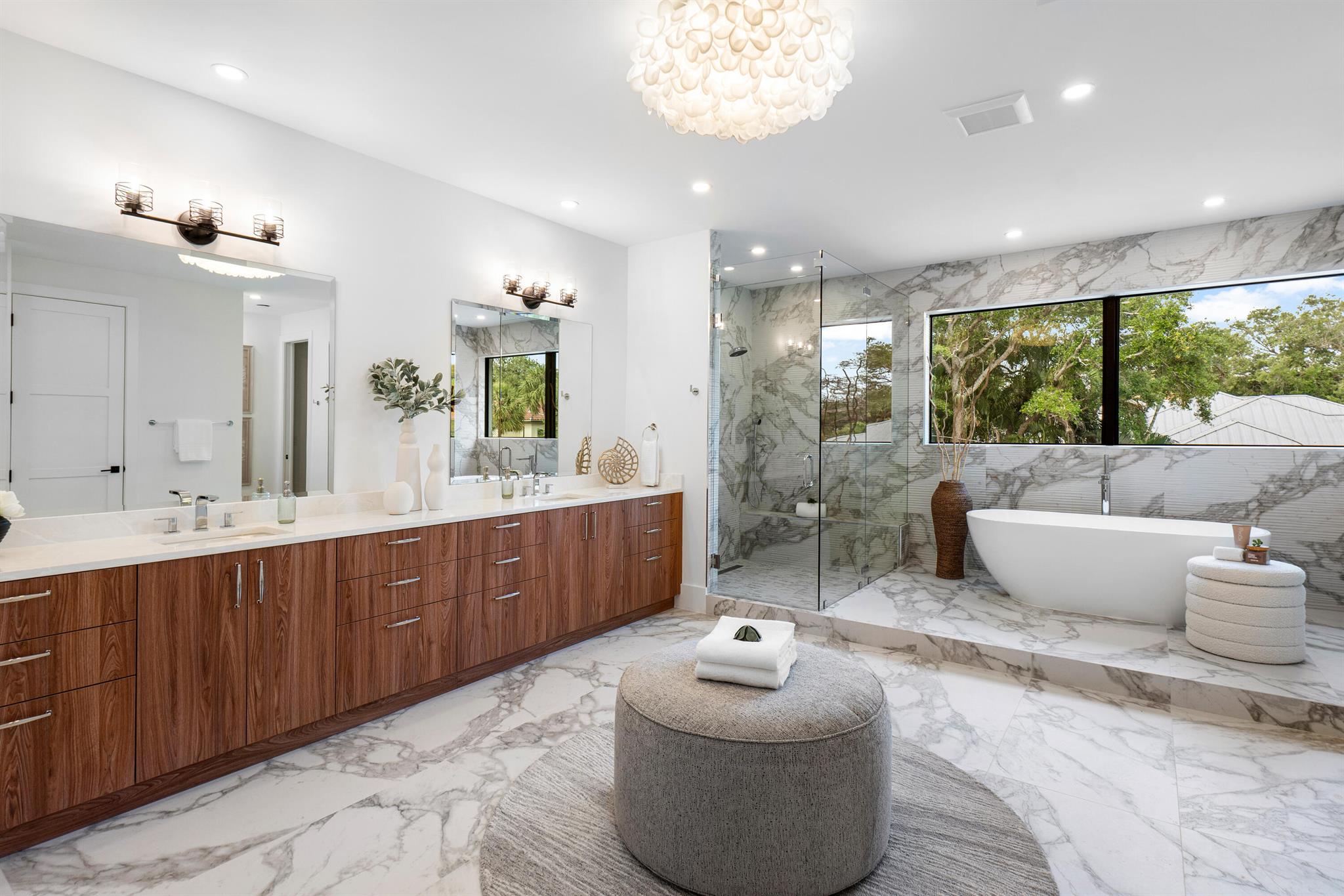 AVIS ACRES - Residential