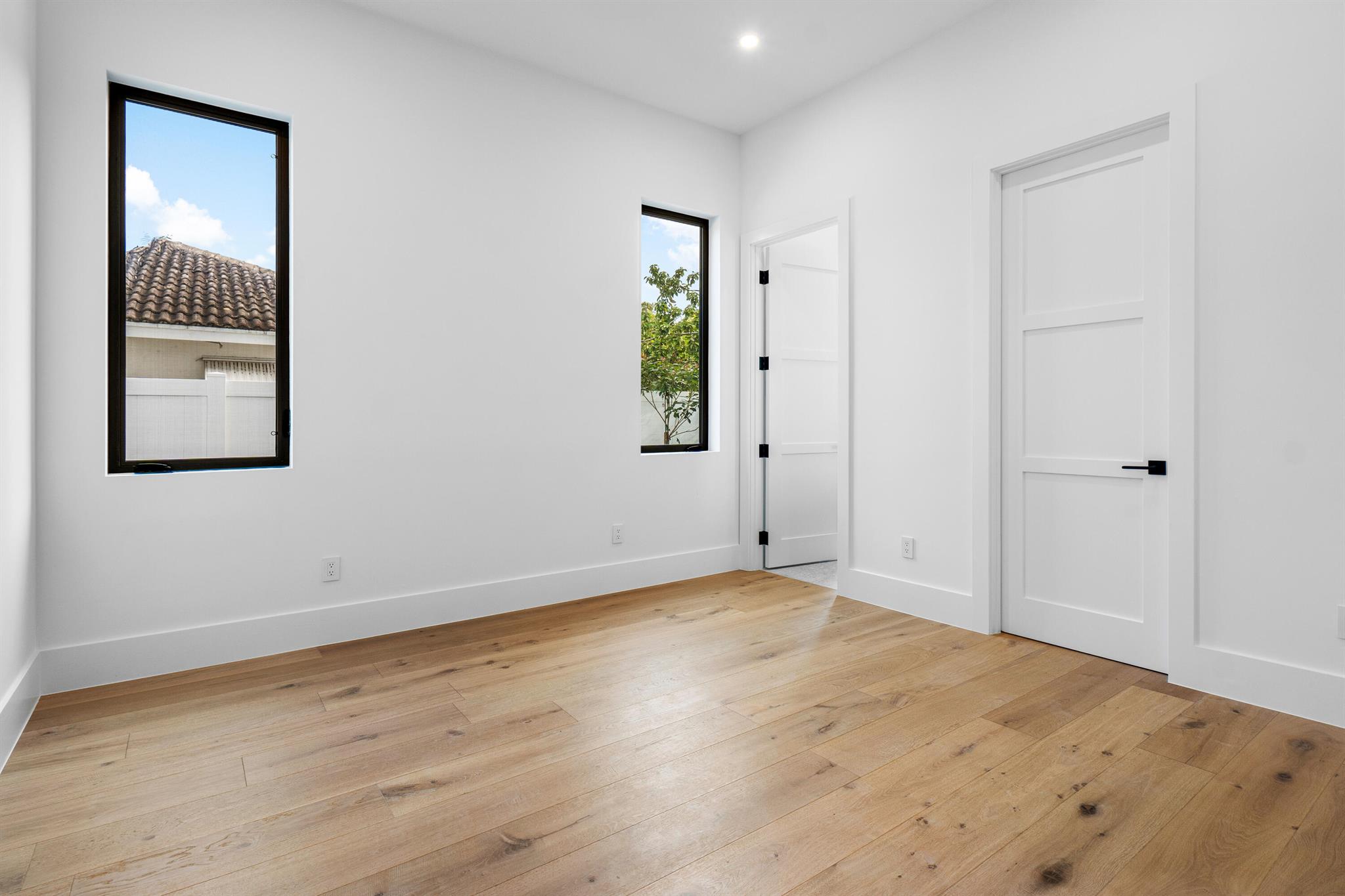 AVIS ACRES - Residential