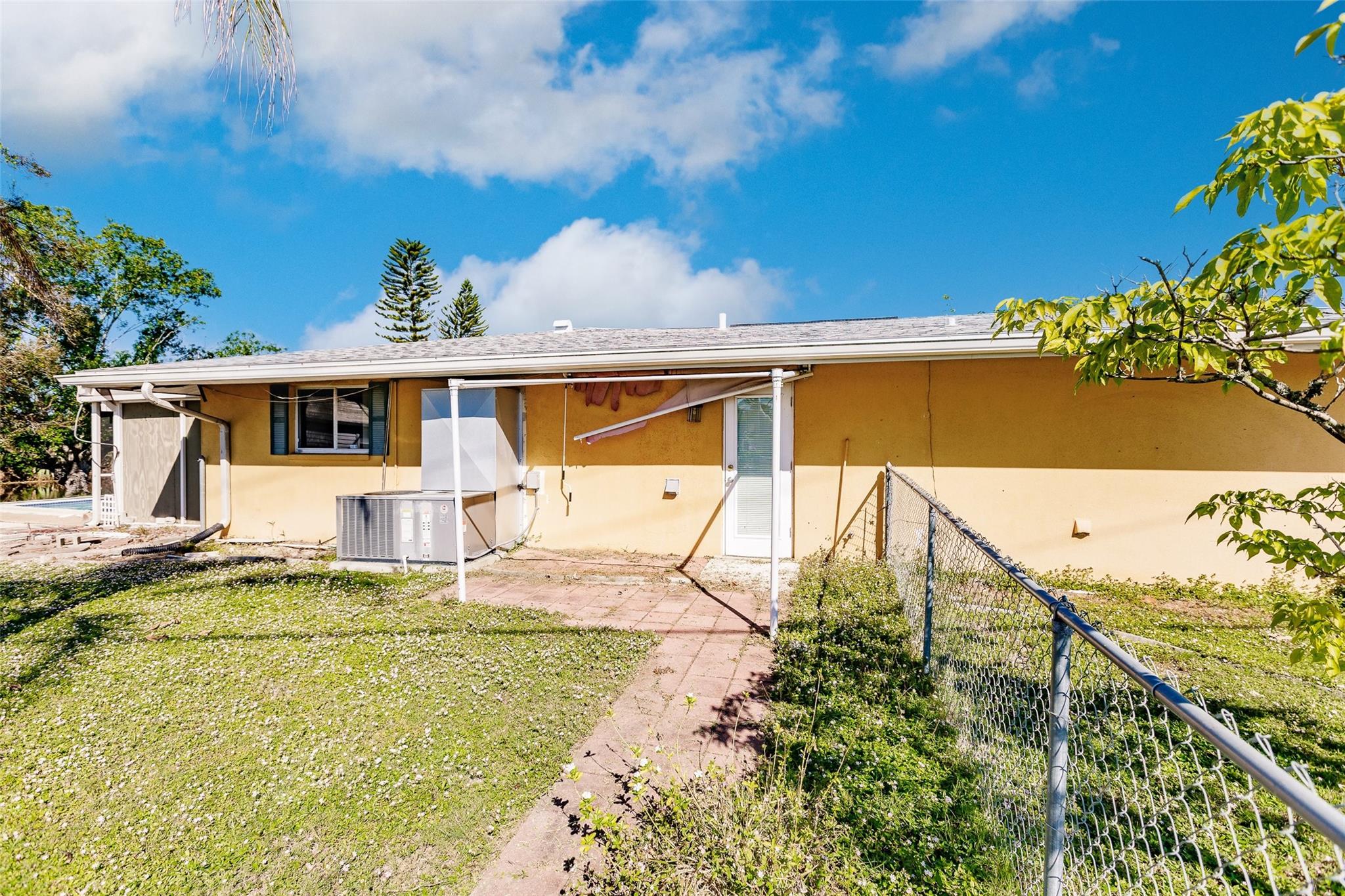 PORT CHARLOTTE - Residential