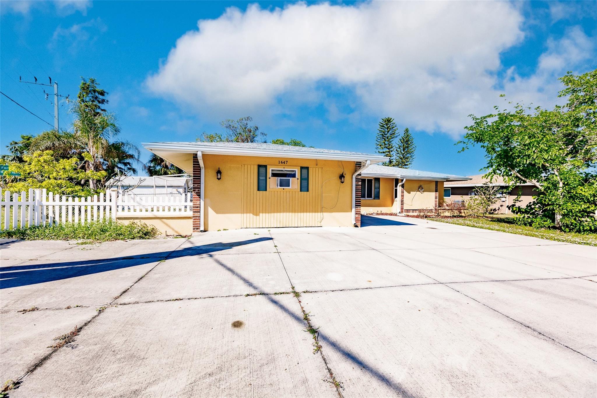 PORT CHARLOTTE - Residential