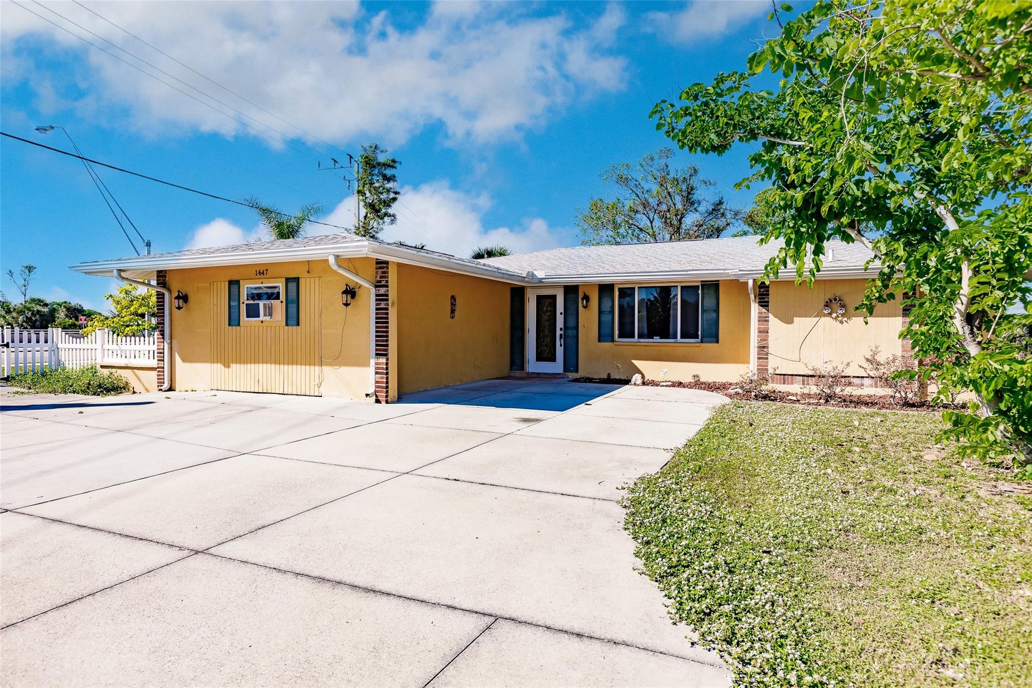 PORT CHARLOTTE - Residential