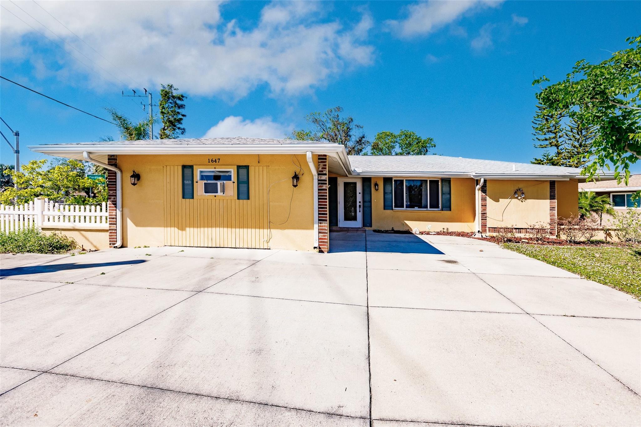 PORT CHARLOTTE - Residential