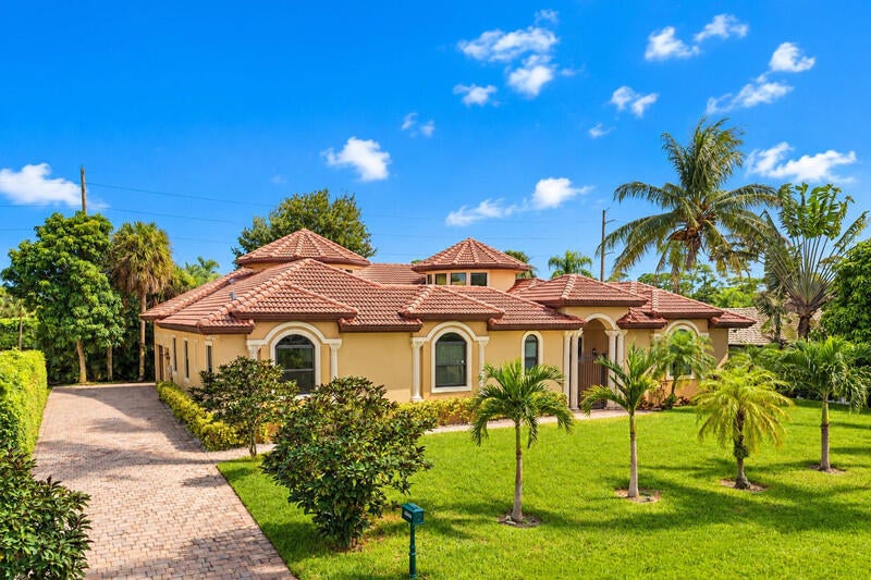 4190 Gleneagles Drive