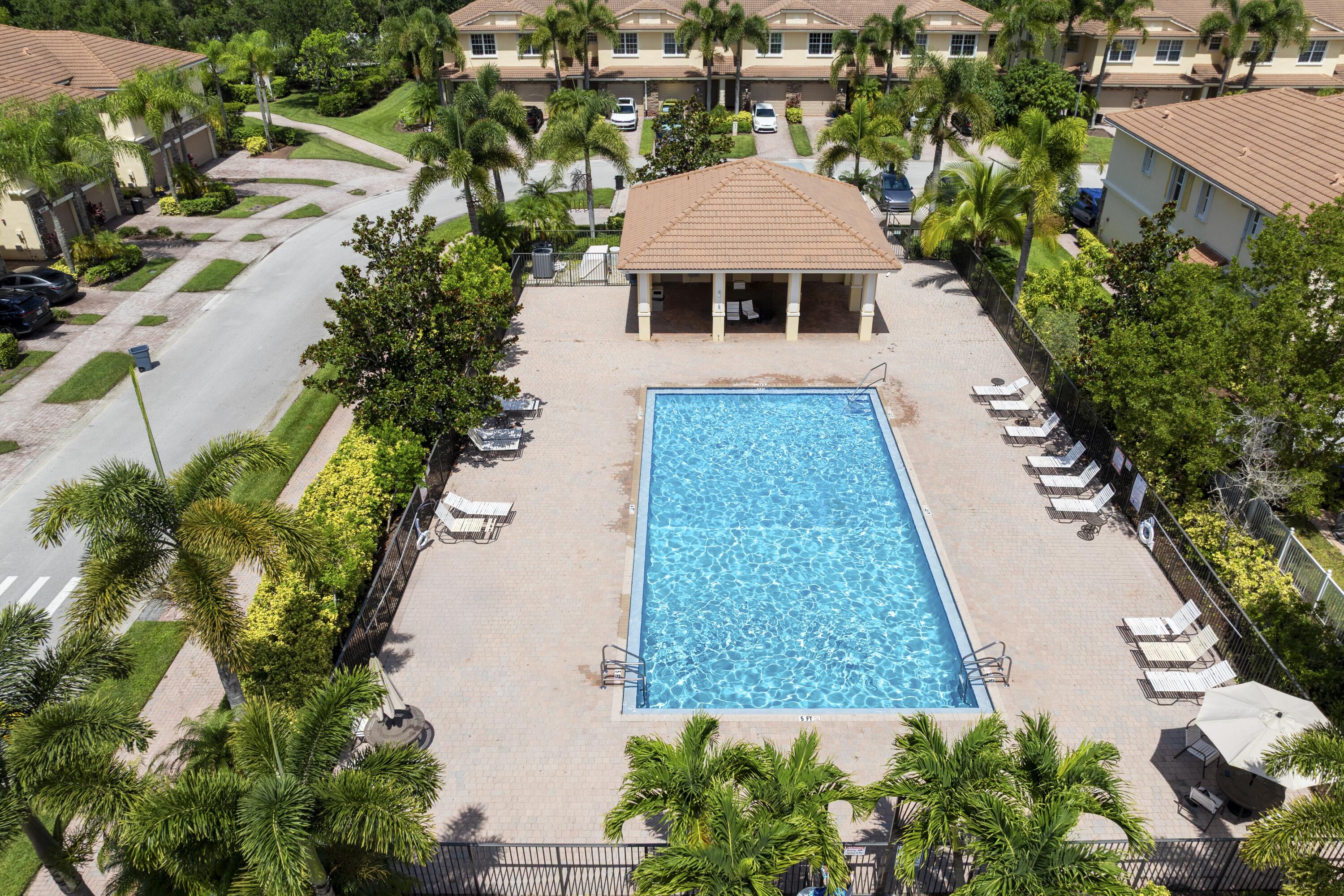 RIVER MARINA - Residential