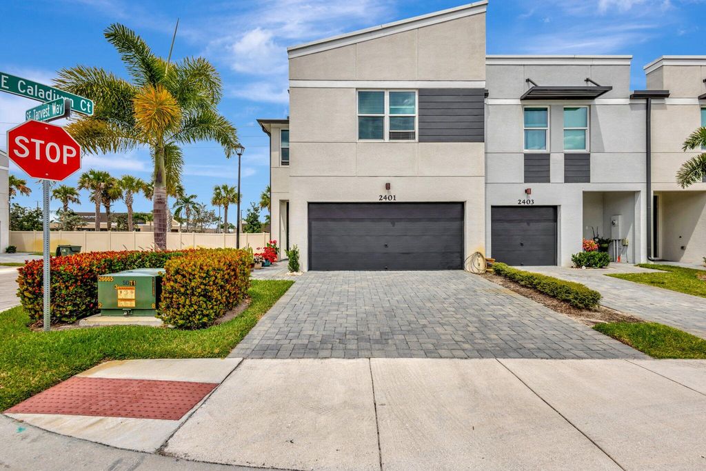 Photo of 2401 SE Tarvest Way, Stuart, FL 34997 (MLS # R11164718)