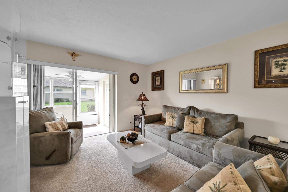 4796 Cresthaven Boulevard B