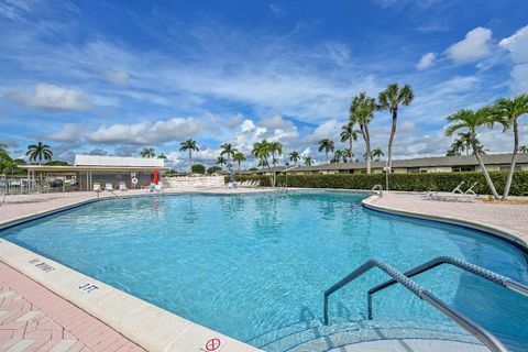 4796 Cresthaven Boulevard B West Palm Beach FL 33415