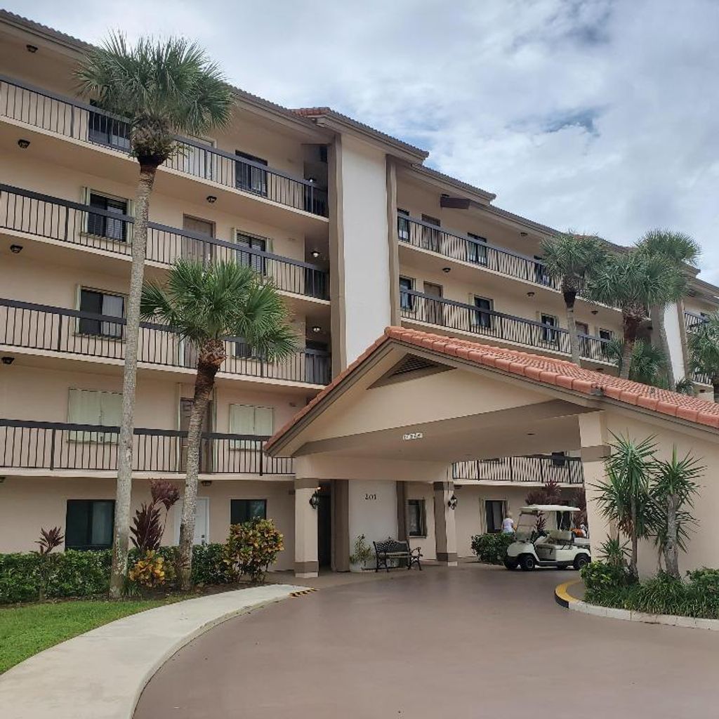 Photo of 201 Ocean Bluffs Boulevard #5040, Jupiter, FL 33477 (MLS # R10670333)