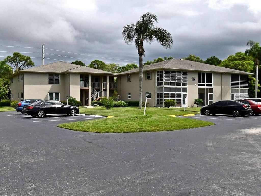 Photo of 16 Lake Vista Trail #207, Port Saint Lucie, FL 34952 (MLS # R11044494)