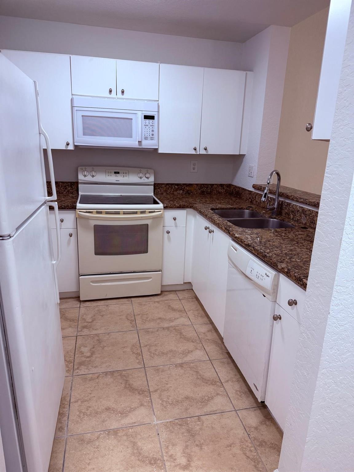 Royal River II - Residential Lease