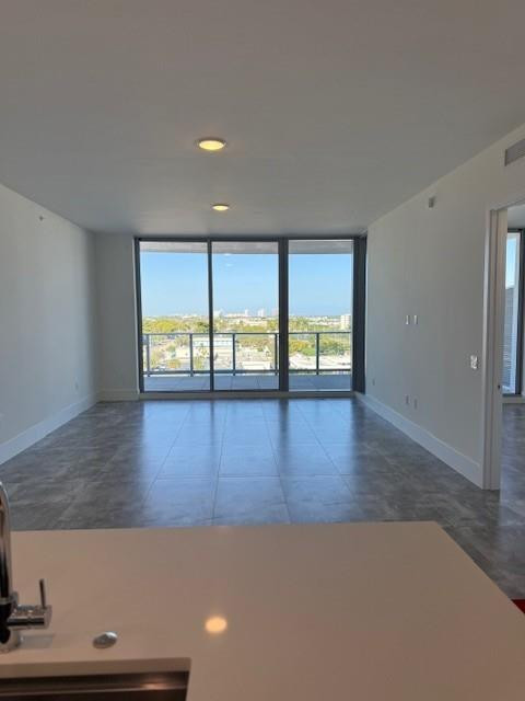 Nautilus 220 - Residential Lease