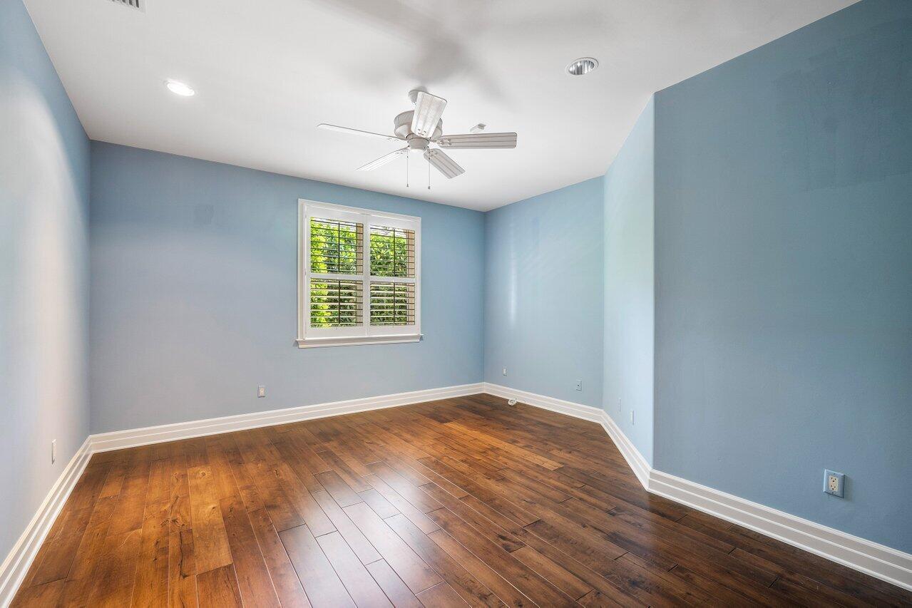 SAILFISH POINT - Residential