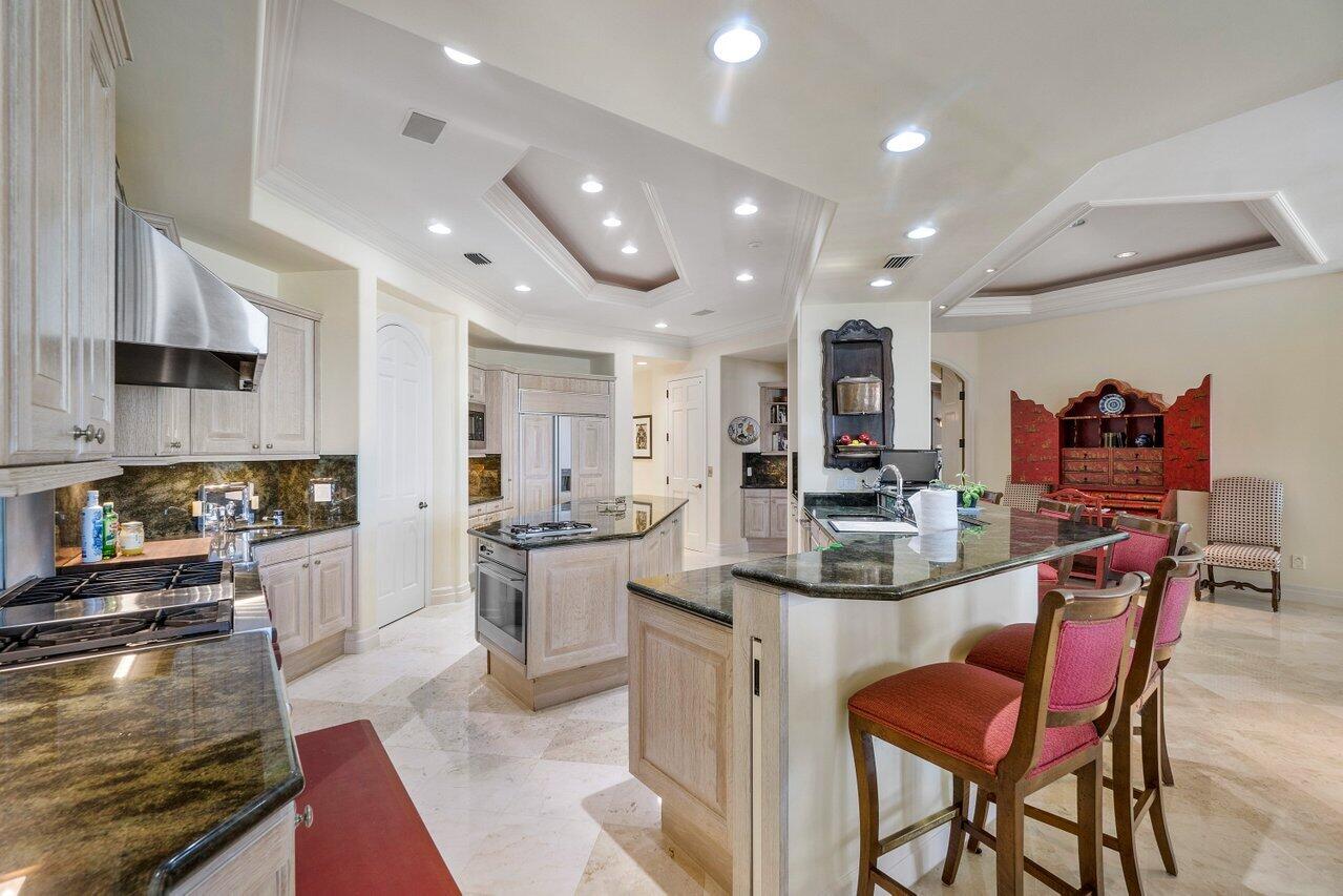 SAILFISH POINT - Residential