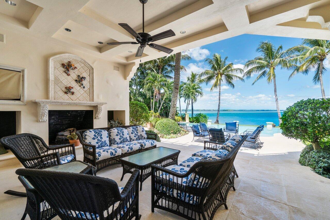 SAILFISH POINT - Residential