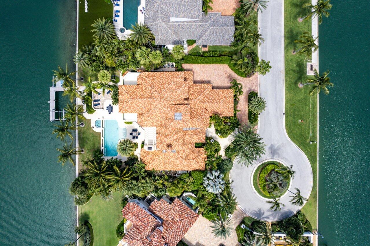 SAILFISH POINT - Residential