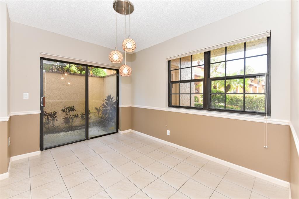 ASPEN GLEN CONDO - Residential