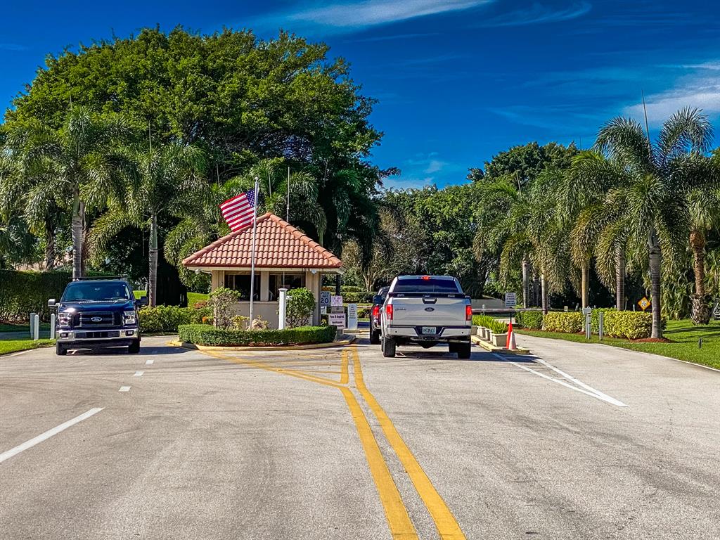 ASPEN GLEN CONDO - Residential