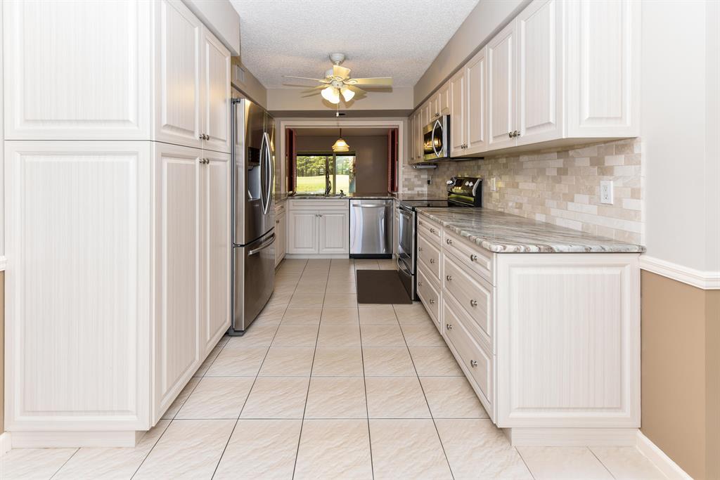 ASPEN GLEN CONDO - Residential