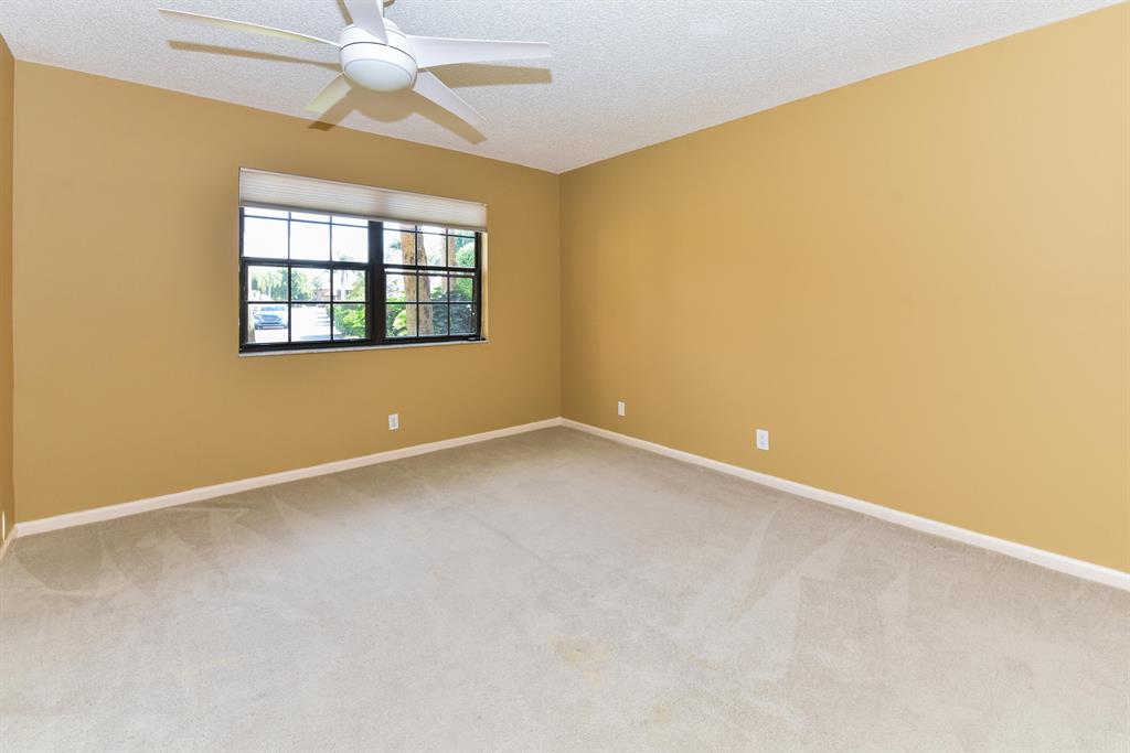 ASPEN GLEN CONDO - Residential