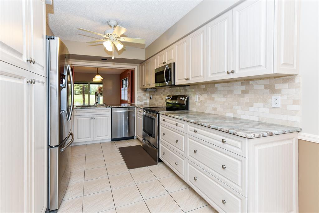 ASPEN GLEN CONDO - Residential