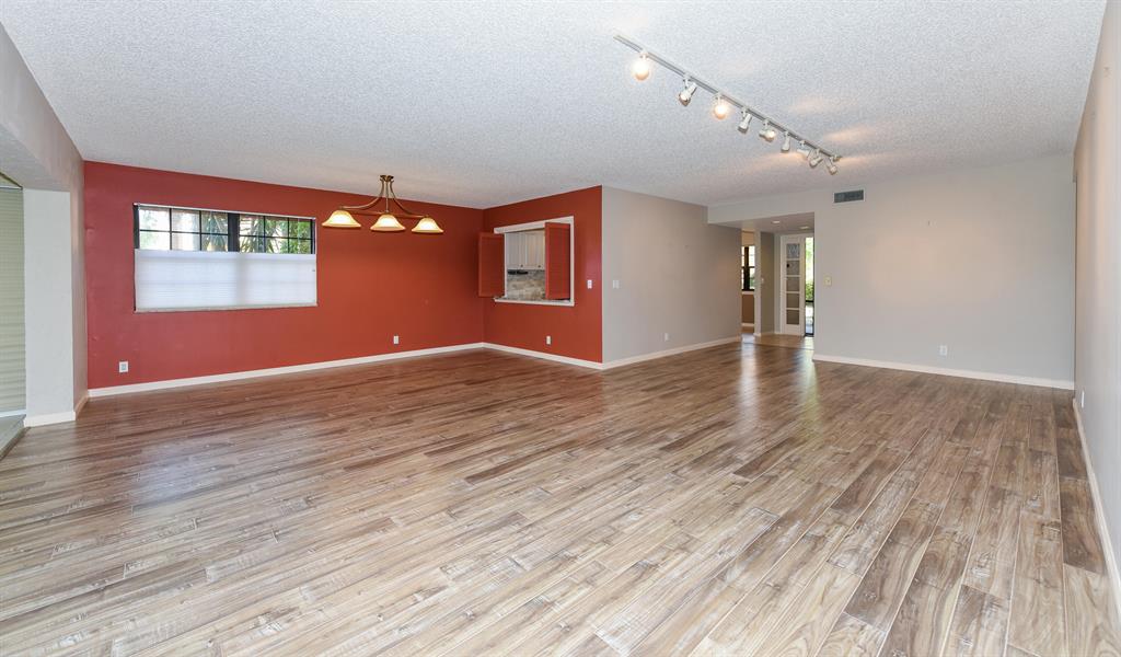 ASPEN GLEN CONDO - Residential