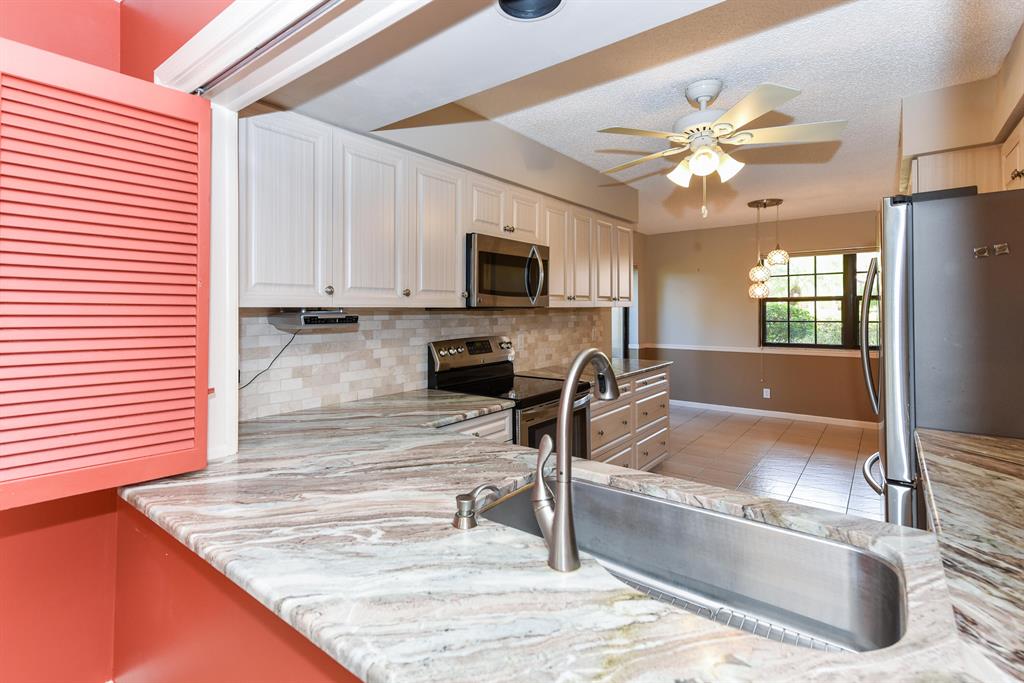 ASPEN GLEN CONDO - Residential