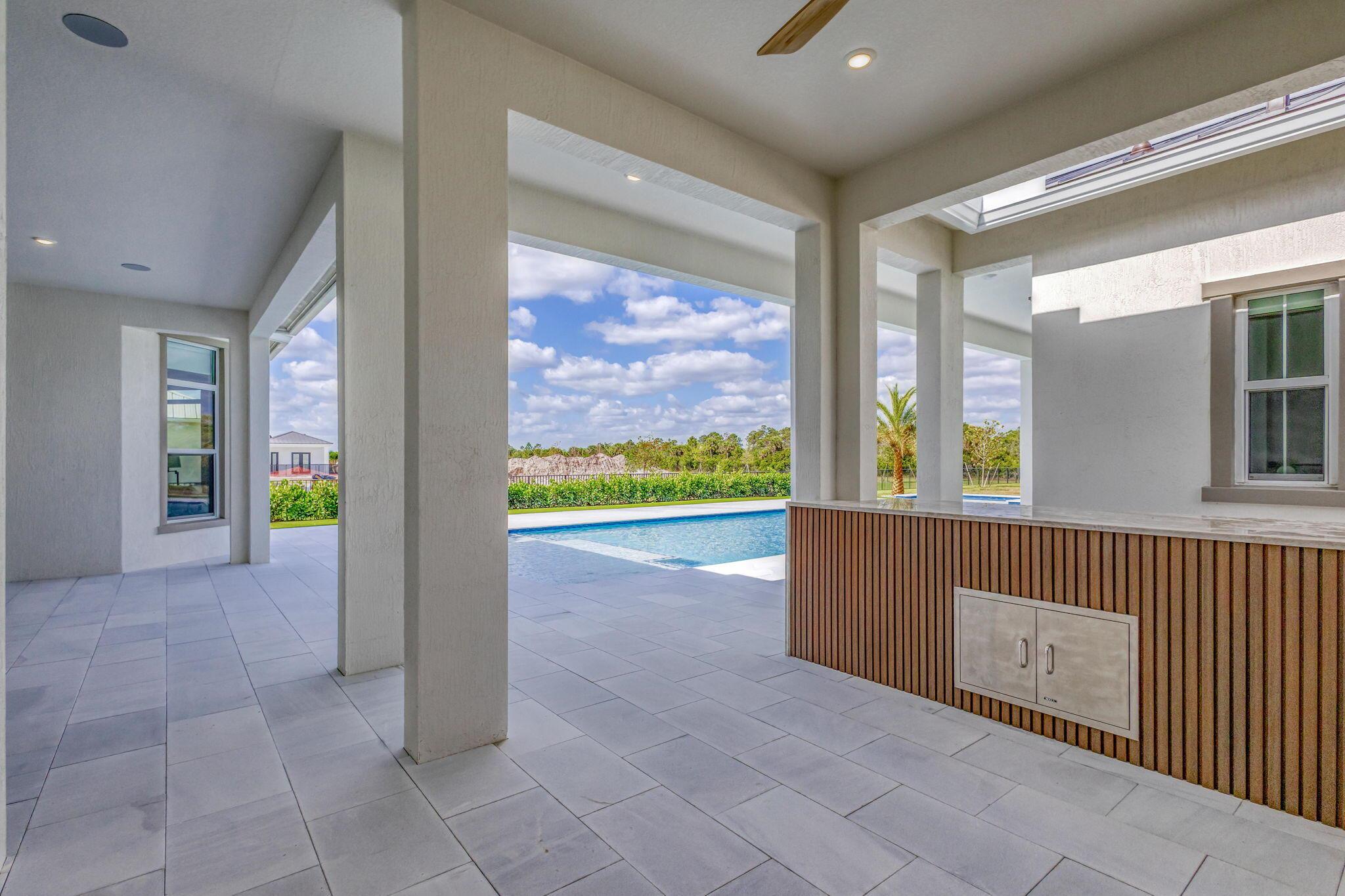 BRIDGEWATER - Residential