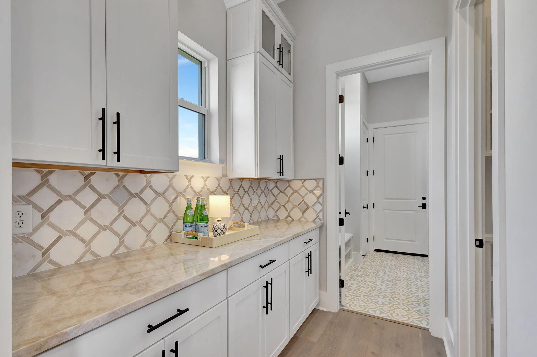 BRIDGEWATER - Residential