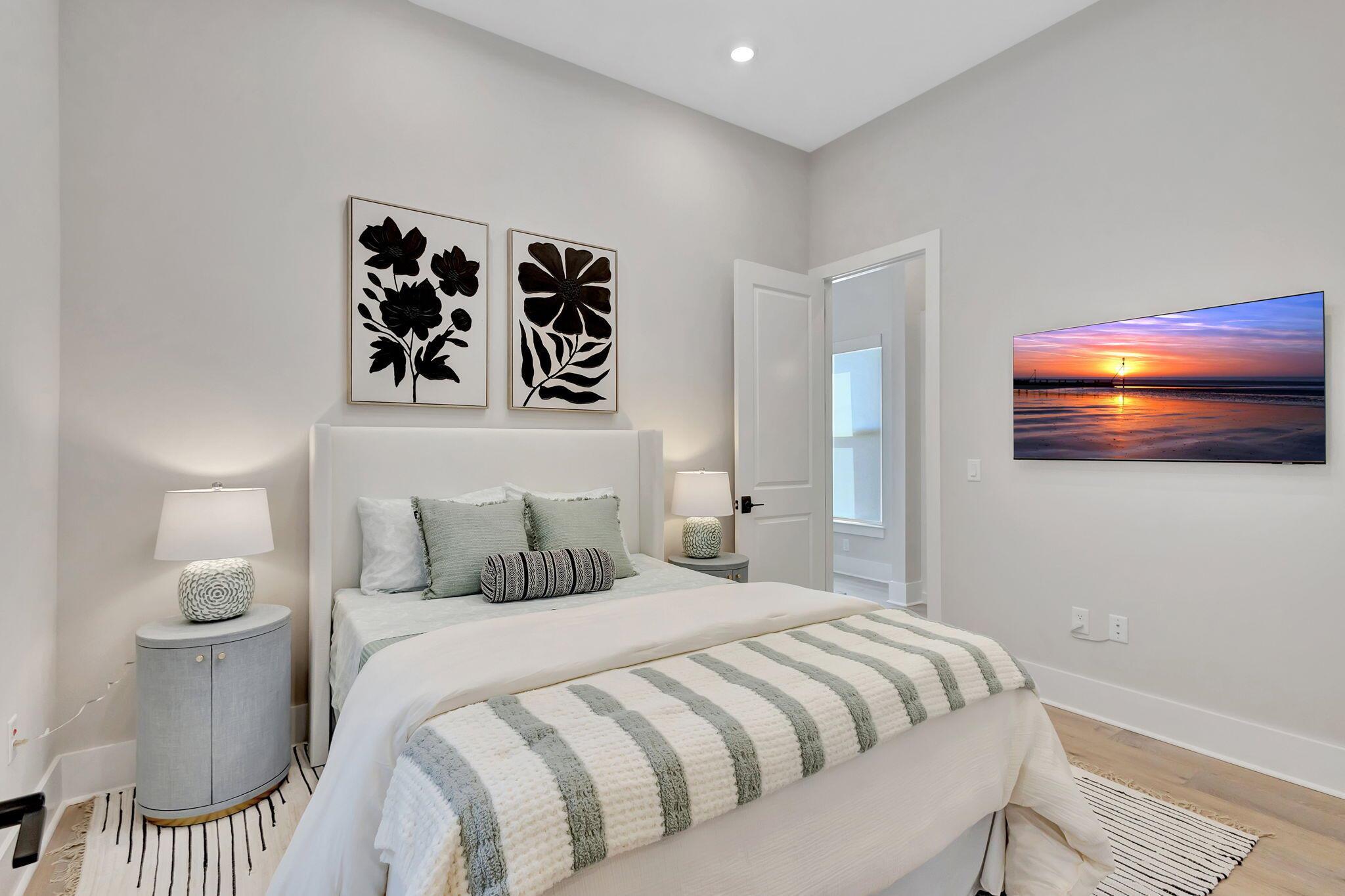 BRIDGEWATER - Residential